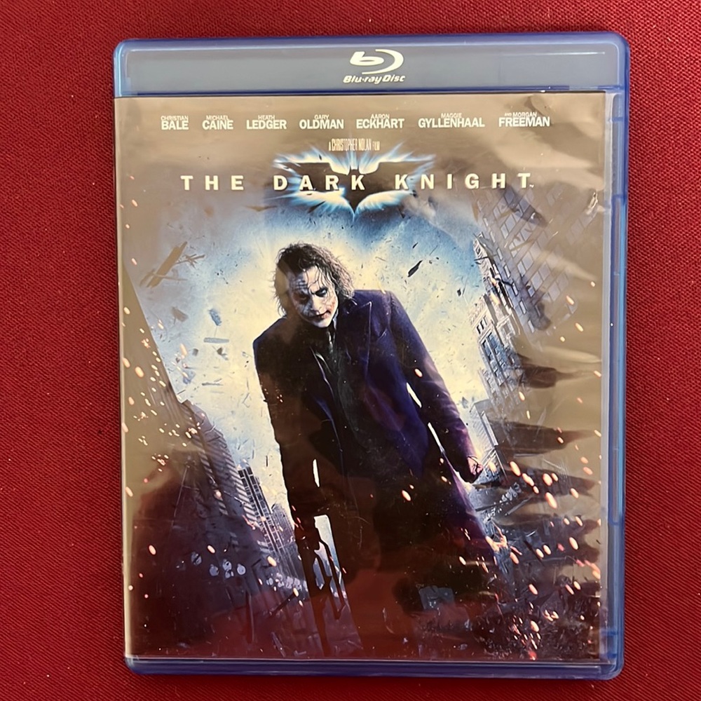 The Dark Knight 2 Disc - Movie & Special Features - DVD